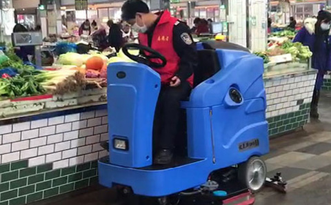 清洗大理石地面，可用全自動洗地機，優(yōu)尼斯你不妨一試