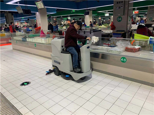 優(yōu)尼斯駕駛式洗地機瓷磚地面用