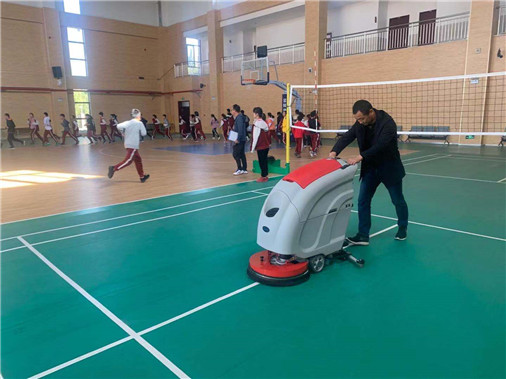 油漆地面用洗地機